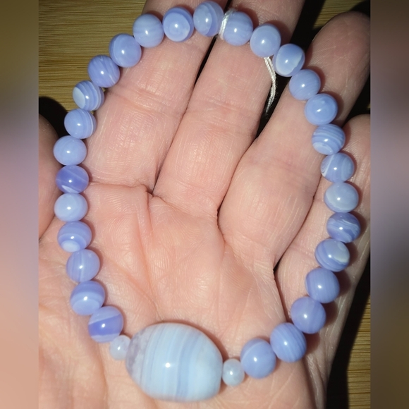 Blue Lace Agate Stone And 6mm Blue Lace Agate Beaded Bracelet - Picture 8 of 9